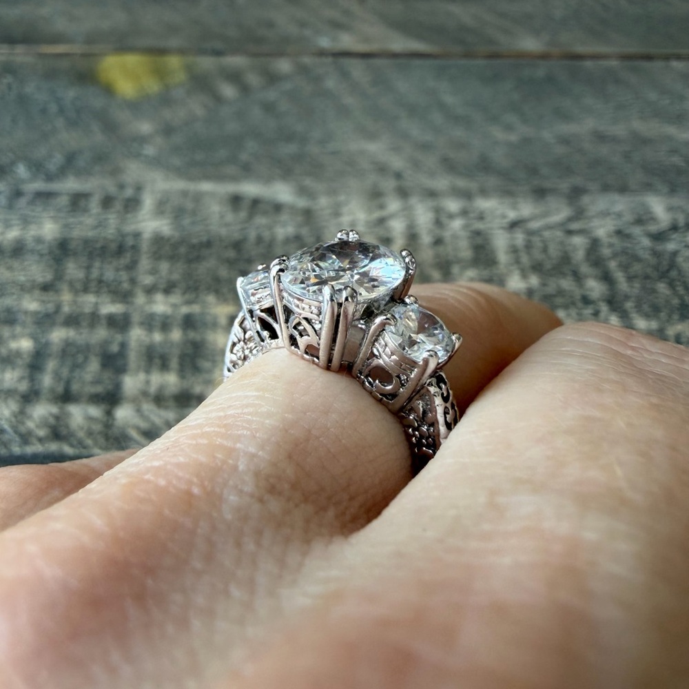 Sterling Silver Vintage Inspired Art Deco Ring - Picture 9 of 13